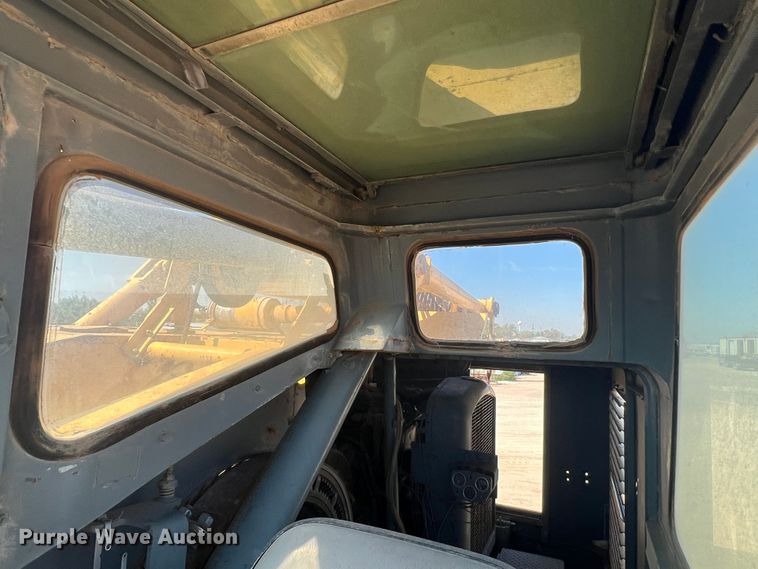 image for item DO8706 BLH Lima 600TA  crane