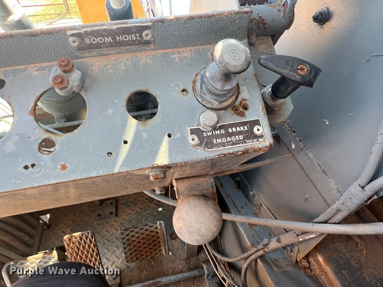 image for item DO8706 BLH Lima 600TA  crane