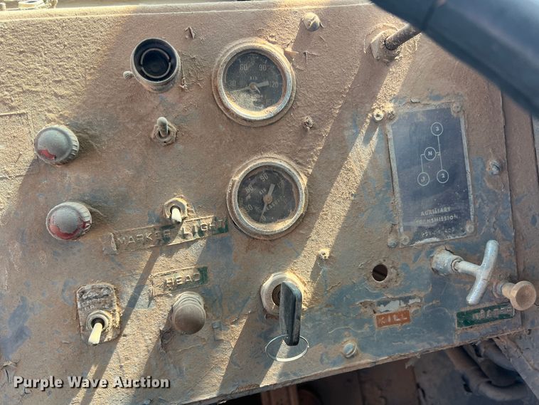 image for item DO8706 BLH Lima 600TA  crane