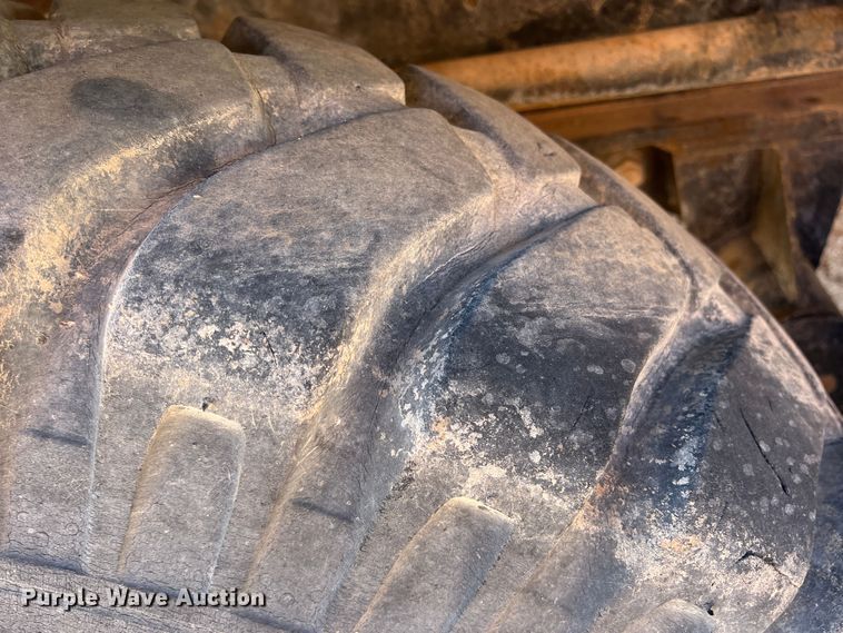 image for item DO8706 BLH Lima 600TA  crane