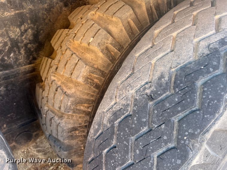 image for item DO8706 BLH Lima 600TA  crane