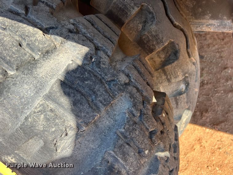 image for item DO8706 BLH Lima 600TA  crane