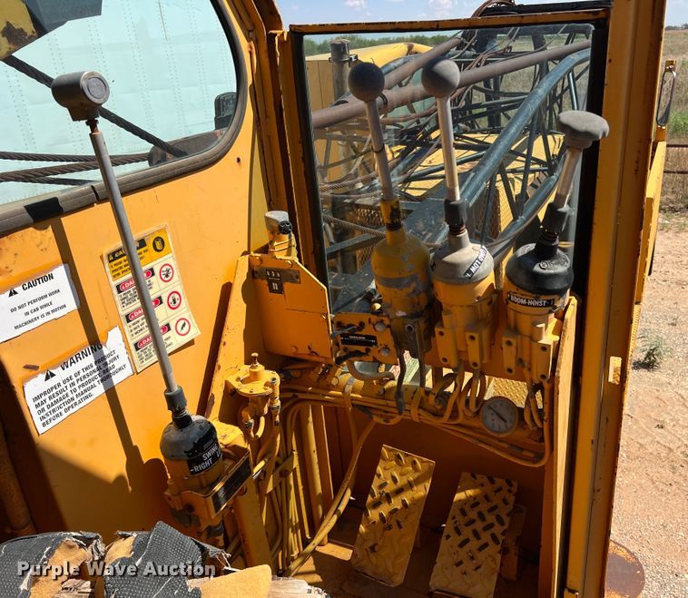 image for item DO8708 1965 American 4450  crane