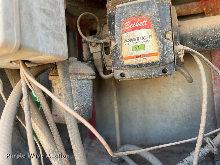 image for item DO8736 2002 Sterling L9500  hydrovac truck