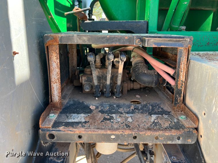 image for item DO8736 2002 Sterling L9500  hydrovac truck