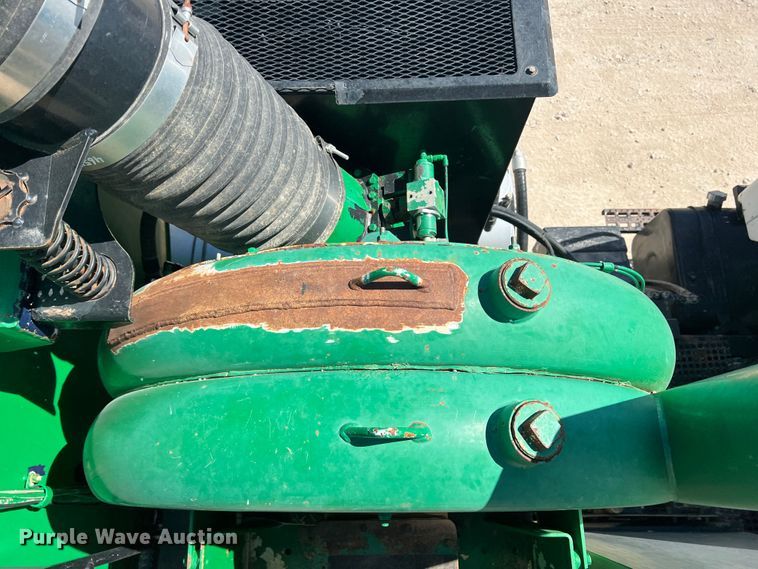 image for item DO8736 2002 Sterling L9500  hydrovac truck