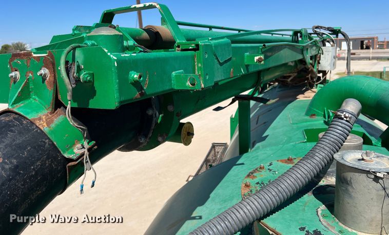 image for item DO8736 2002 Sterling L9500  hydrovac truck