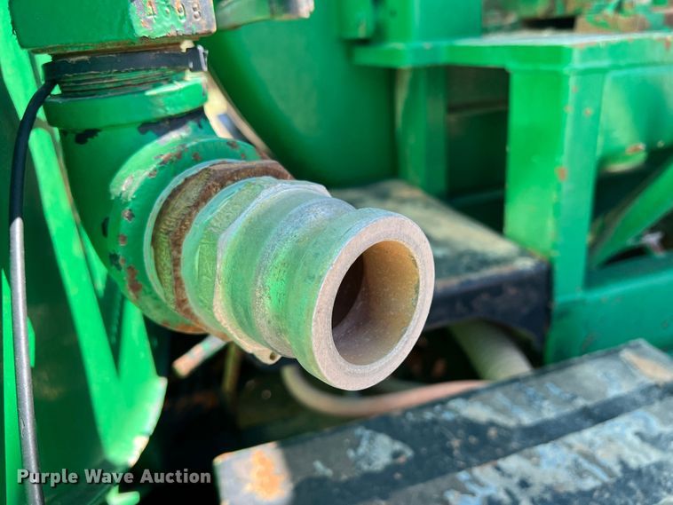 image for item DO8736 2002 Sterling L9500  hydrovac truck