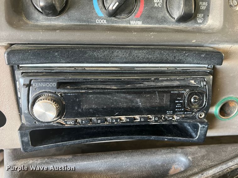 image for item DO8736 2002 Sterling L9500  hydrovac truck