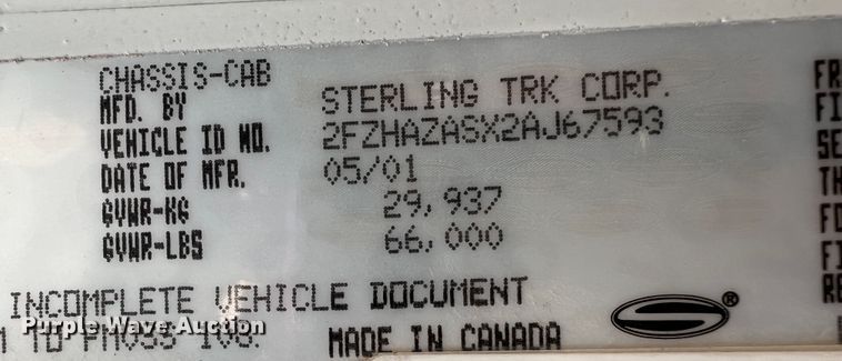 image for item DO8736 2002 Sterling L9500  hydrovac truck