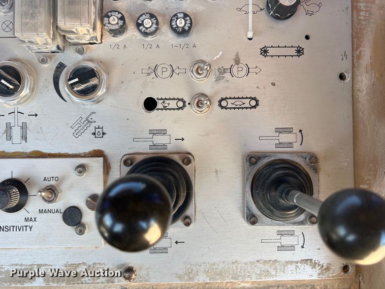 image for item DO8738 Tesmec TRS 1075  trencher