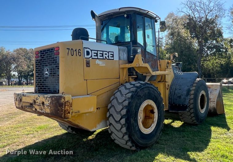 image for item DO8760 2006 John Deere 644J  wheel loader