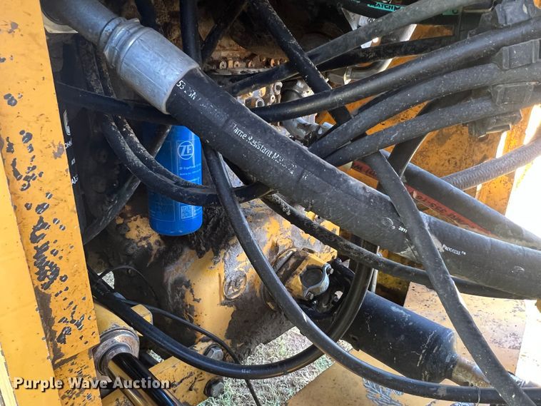 image for item DO8760 2006 John Deere 644J  wheel loader