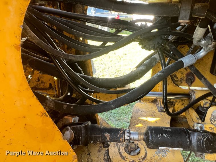 image for item DO8760 2006 John Deere 644J  wheel loader