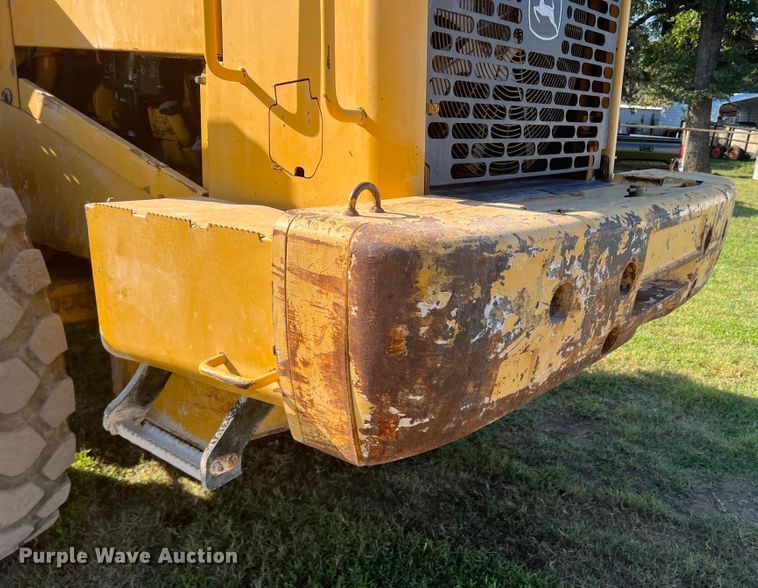 image for item DO8760 2006 John Deere 644J  wheel loader