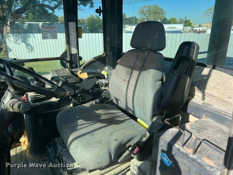 image for item DO8760 2006 John Deere 644J  wheel loader