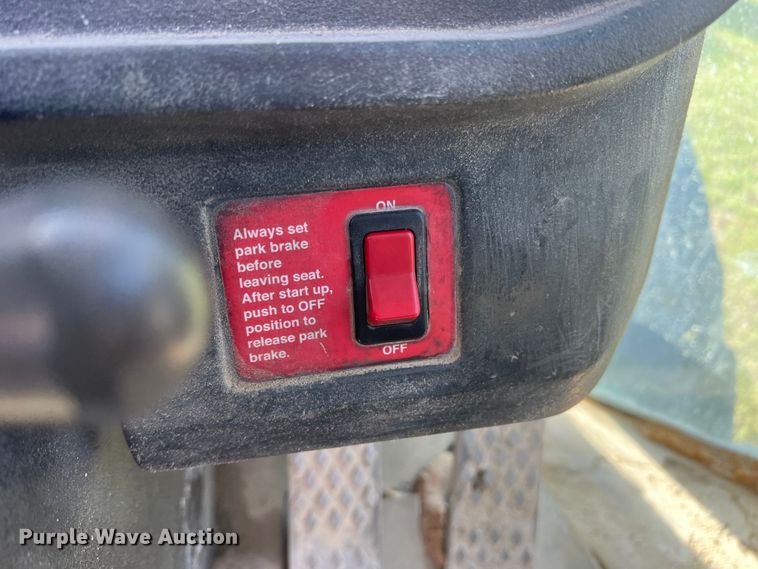 image for item DO8760 2006 John Deere 644J  wheel loader