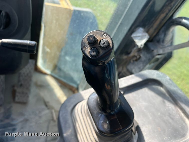 image for item DO8760 2006 John Deere 644J  wheel loader