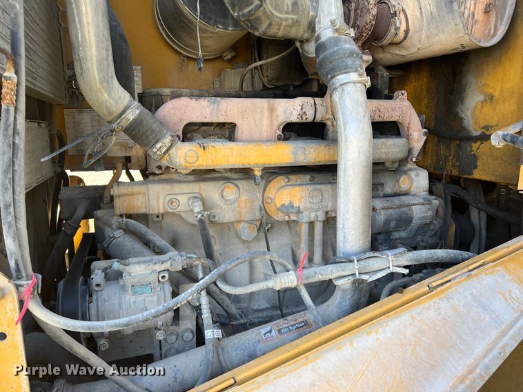 image for item DO8760 2006 John Deere 644J  wheel loader