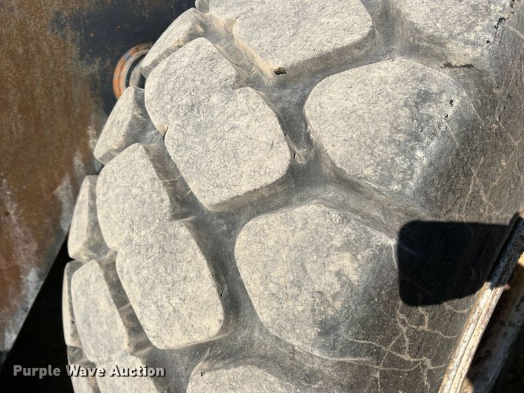 image for item DO8760 2006 John Deere 644J  wheel loader