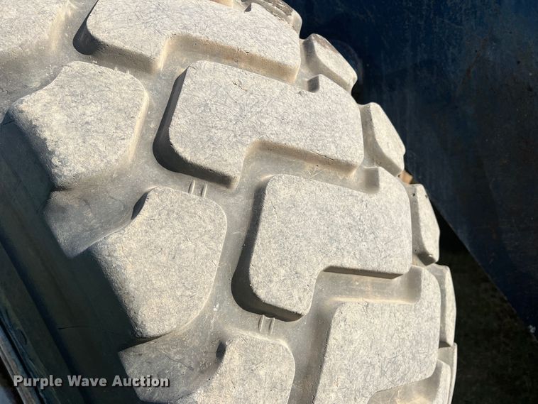 image for item DO8760 2006 John Deere 644J  wheel loader