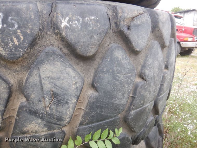 image for item DP0337 (3) Bridgestone 29.5R25 tires