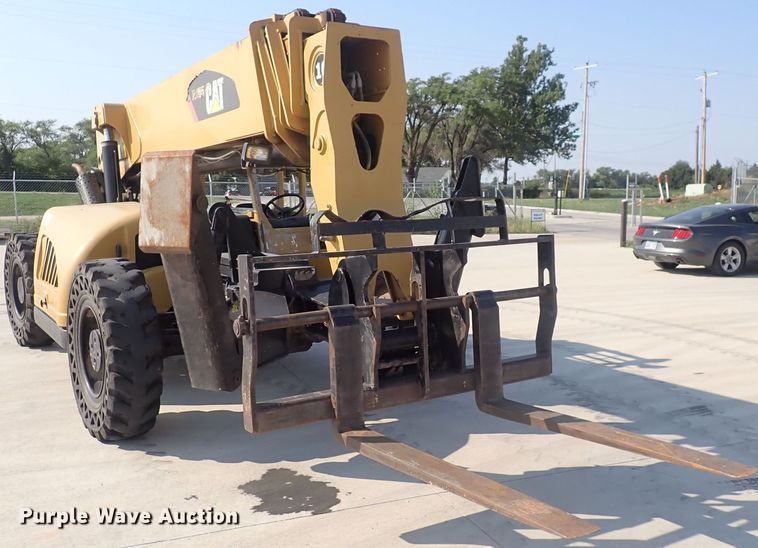 image for item DQ2902 Caterpillar TL1055  telehandler