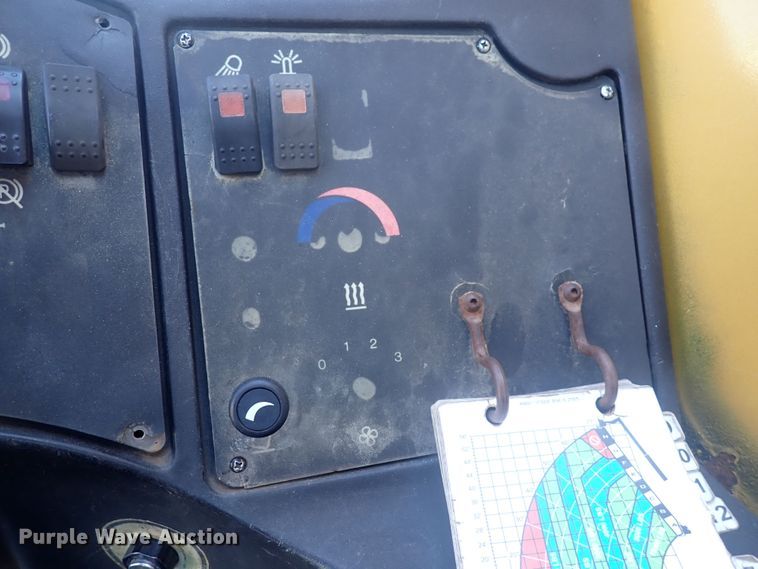 image for item DQ2902 Caterpillar TL1055  telehandler