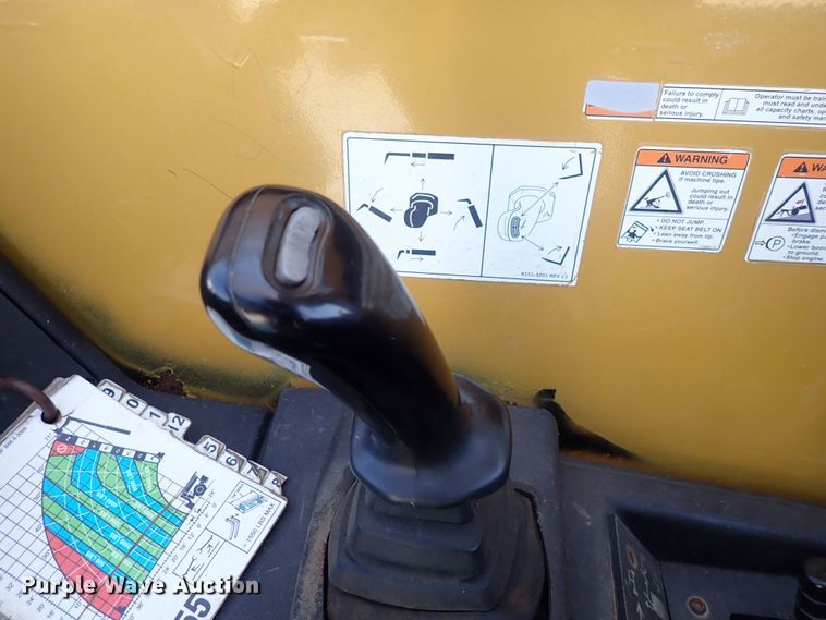 image for item DQ2902 Caterpillar TL1055  telehandler