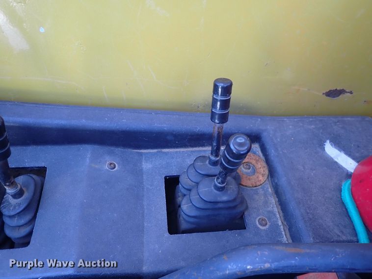 image for item DQ2902 Caterpillar TL1055  telehandler