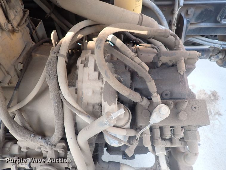 image for item DQ2902 Caterpillar TL1055  telehandler