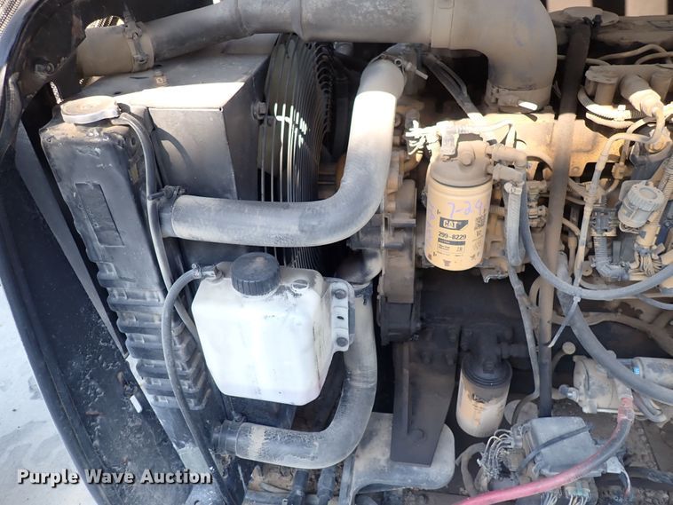 image for item DQ2902 Caterpillar TL1055  telehandler