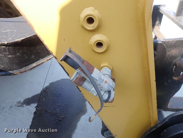 image for item DQ2902 Caterpillar TL1055  telehandler