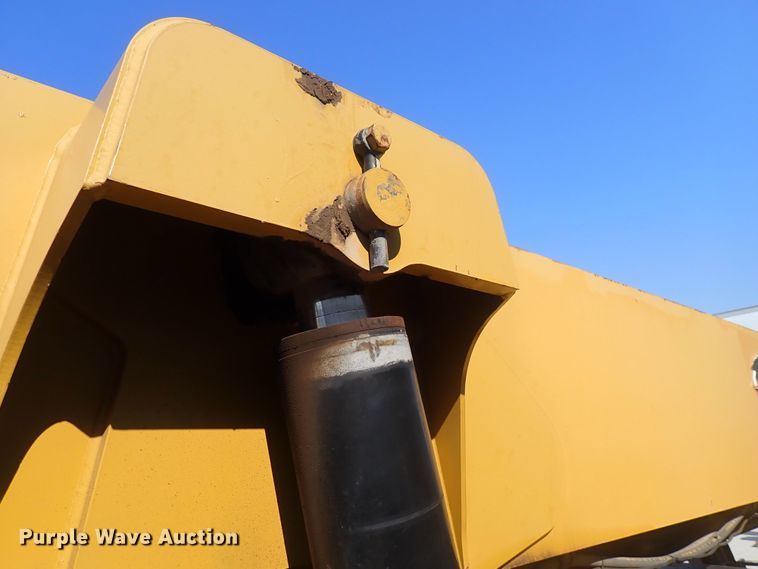 image for item DQ2902 Caterpillar TL1055  telehandler