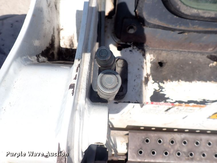 image for item DQ2928 2001 Bobcat 873  skid steer loader