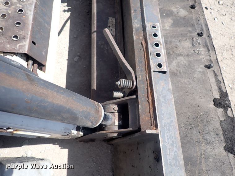 image for item DQ2928 2001 Bobcat 873  skid steer loader