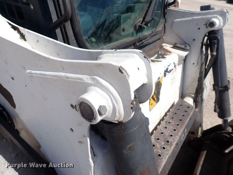 image for item DQ2928 2001 Bobcat 873  skid steer loader