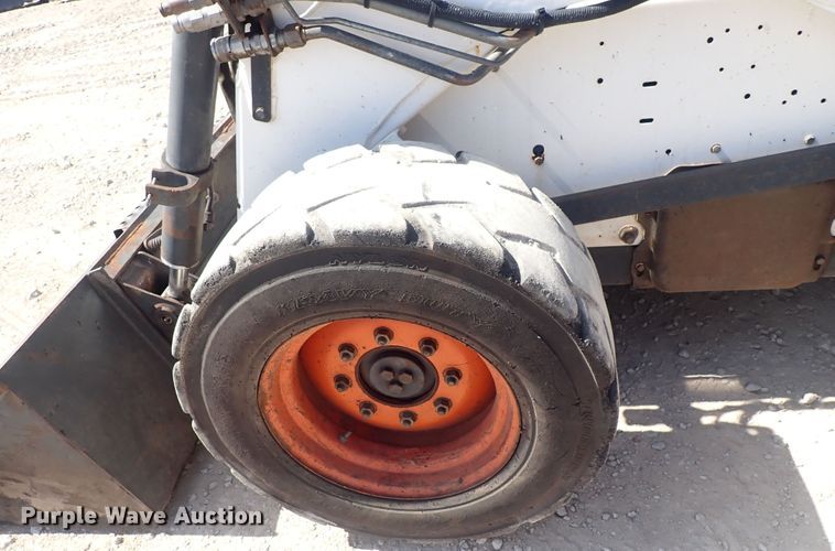 image for item DQ2928 2001 Bobcat 873  skid steer loader