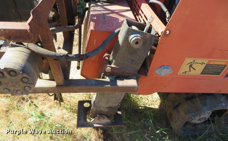 image for item DR0140 1995 Ditch Witch JT2320  directional boring unit