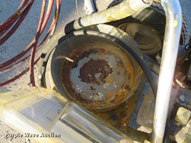 image for item DR0144 Speeflo PowrLiner 2800M  paint sprayer