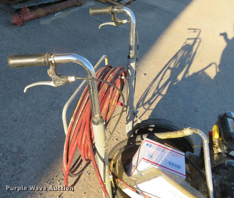 image for item DR0144 Speeflo PowrLiner 2800M  paint sprayer