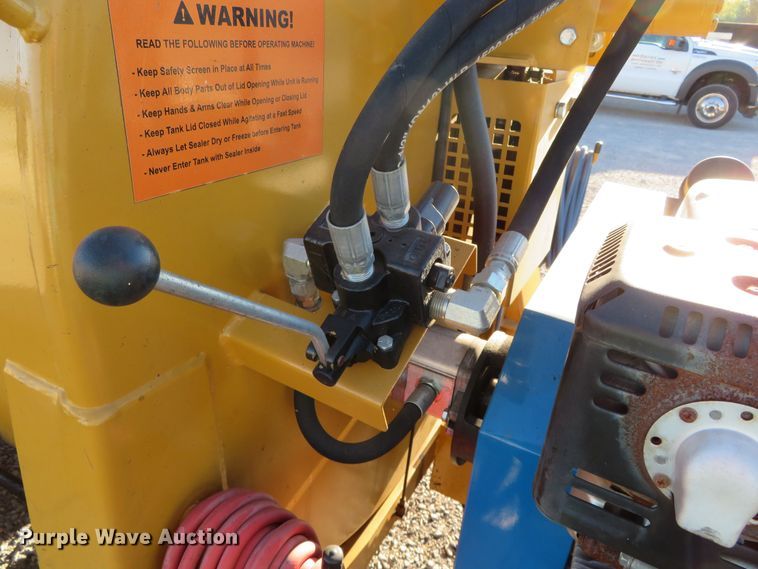 image for item DR0146 2015 Seal-rite PA700  seal coat trailer