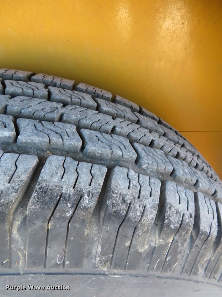 image for item DR0146 2015 Seal-rite PA700  seal coat trailer