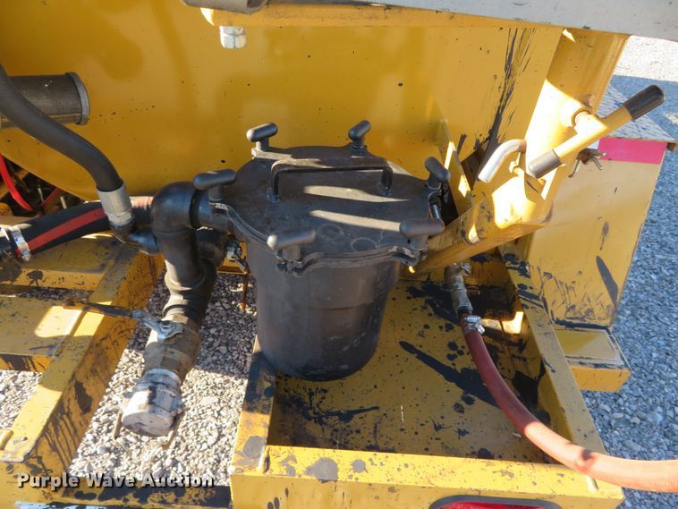 image for item DR0146 2015 Seal-rite PA700  seal coat trailer