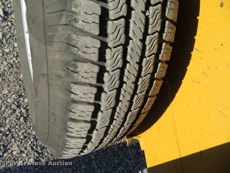 image for item DR0146 2015 Seal-rite PA700  seal coat trailer