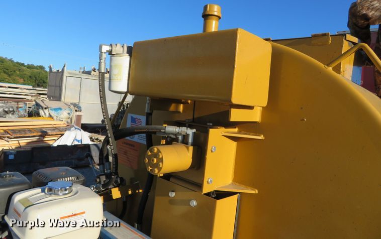 image for item DR0146 2015 Seal-rite PA700  seal coat trailer