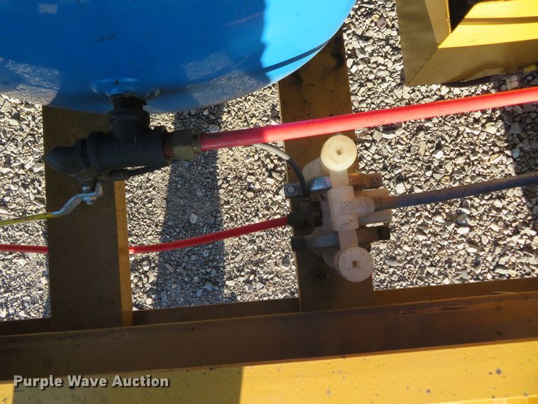 image for item DR0146 2015 Seal-rite PA700  seal coat trailer