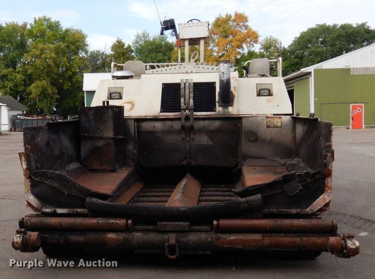 image for item DR0530 2003 Cedarapids CR-552  paver