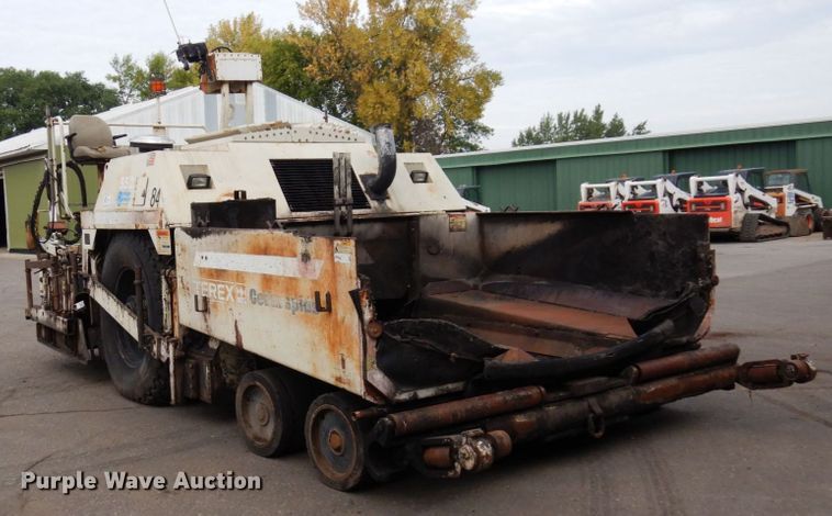 image for item DR0530 2003 Cedarapids CR-552  paver