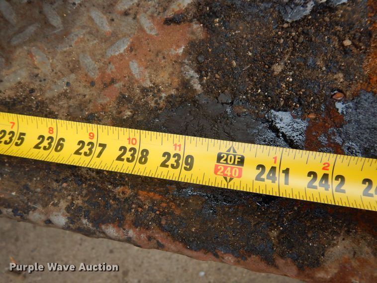 image for item DR0530 2003 Cedarapids CR-552  paver